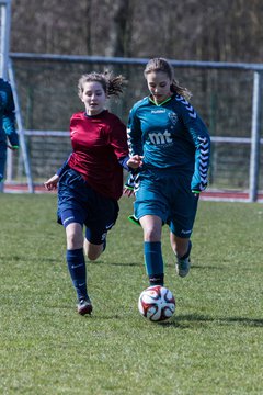 Bild 346 - B-Juniorinnen VfL Oldesloe - Krummesser SV _ Ergebnis: 4:0